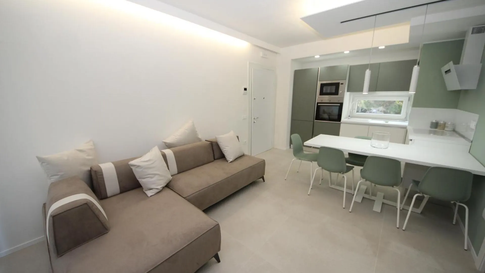 Fully Renovated Flat For 5 In Rosolina Mare 0*,