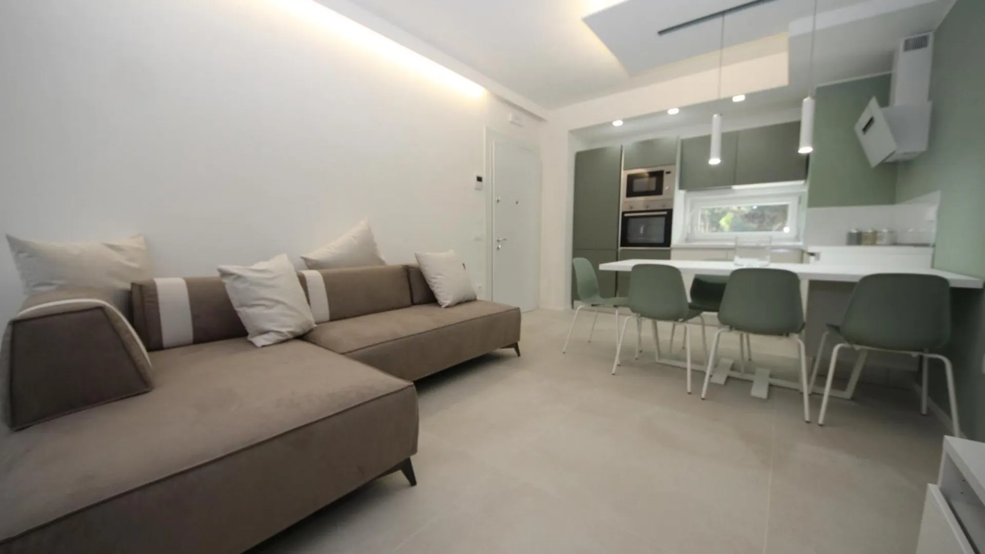 Fully Renovated Flat For 5 In Rosolina Mare